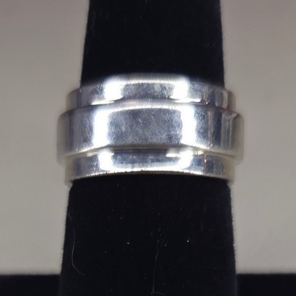 Tiered Silver Tone Band Ring Size 8 Wide Stepped Chunky Biker 0392